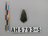 藏品(打製石鏃)的圖片